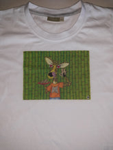 Load image into Gallery viewer, Munchie Giraffe Tshirt