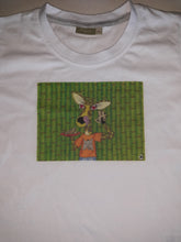 Load image into Gallery viewer, Munchie Giraffe Tshirt

