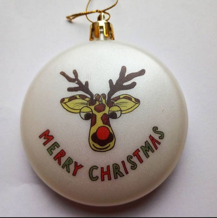 Munchie Giraffe Merry Christmas Ornament